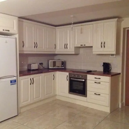 Feriehus 3 Bedroom Newly Furnished